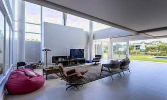 Imagem 2: Casa de condomínio Terra Ville, 380m², piscina, 3 suítes, 6 vagas, em Chapéu do Sol - Port