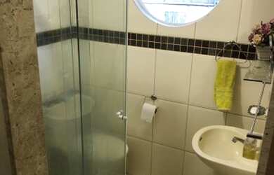 Imagem 3: Casa para venda tem 300 metros quadrados com 4 quartos em Pedro do Rio - Petrópolis - RJ