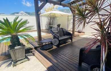 Imagem 5: Casa para venda possui 240 metros quadrados com 3 quartos em Pedra Branca - Palhoça - SC