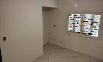 Imagem 3: Casa para venda tem 293 metros quadrados com 3 quartos em Vila João Pessoa - Porto Alegre