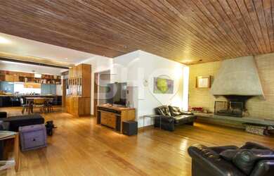 Imagem 3: Sobrado reformado à venda no bairro do Sumaré com 365m²