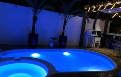 Imagem 2: Casa para aluguel tem 300 metros quadrados com 5 quartos em Daniela - Florianópolis - Sant