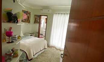 Imagem 5: Casa de para venda possui 418 metros quadrados com 3 quartos SUITES