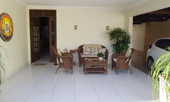 Imagem 3: Casa de condomínio sobrado para venda tem 198 metros quadrados com 4 quartos