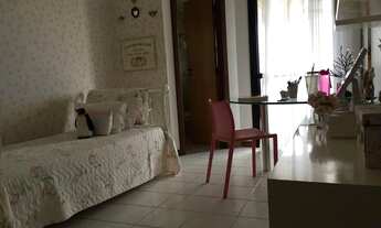 Imagem 4: Apartamento para venda possui 248 metros quadrados com 4 quartos em Pituba - Salvador - BA