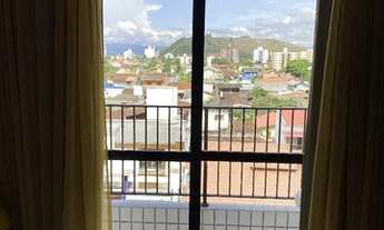 Imagem 2: Apartamento à apenas 200 metros da praia Martim de Sá em ótima localização