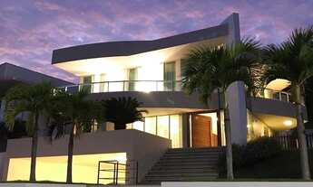 Imagem 7: Casa de luxo em condomínio fechado com vista para o mar