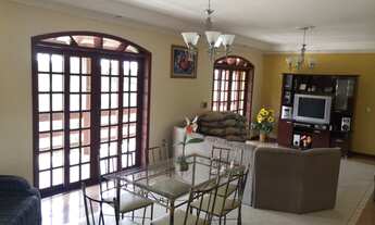 Imagem 4: Chácara para venda tem 600 metros quadrados com 3 quartos