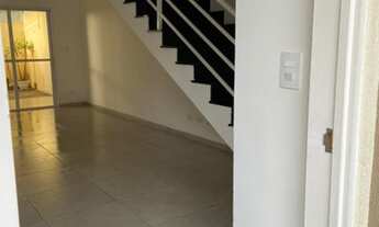 Imagem 7: Casa/Sobrado reformada, com 3 dormitórios e 2 vagas de garagem - Condomínio Recanto das Ar