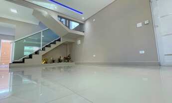 Imagem 3: Sobrado para venda possui 249 metros quadrados com 3 quartos em Caiçara - Praia Grande - S