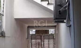 Imagem 4: Casa para Venda - 250m², 4 dormitórios, sendo 1 suites, 3 vagas - Menino Deus