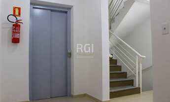 Imagem 2: Apartamento para Venda - 80m², 2 dormitórios, sendo 1 suites, 2 vagas - Teresópolis