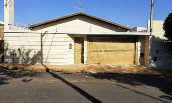 Imagem: Araraquara - Casa Padrão - Centro