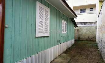 Imagem 6: Casa de madeira com 02 dormitórios