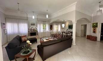 Imagem 3: Casa em condomínio com 370 m² e 4 quartos