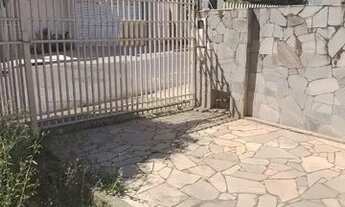 Imagem: Casa grande em Lucélia à venda