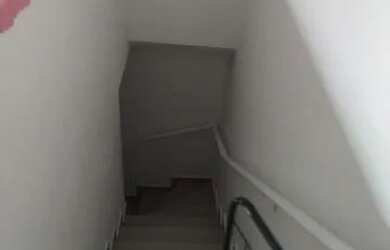 Imagem 2: Sobreposta Alta com 2 Dormitórios em Condomínio no Jardim Melvi, Primeira Casa com Sacada