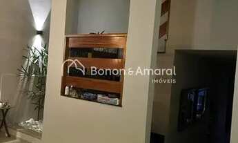 Imagem 3: Sobrado com 4 Quartos, 1 suíte e 4 banheiros para locação - 232 m²