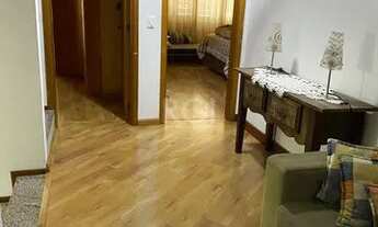 Imagem 7: Belíssima casa no Ecoville, com 3 dormitórios sendo uma ampla suíte com closet e banheira