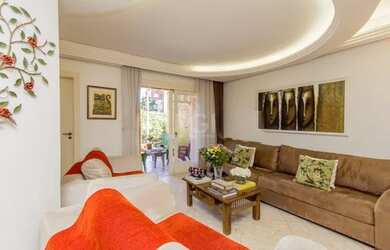 Imagem 6: EXCELENTE CASA COM 5 SUÍTES E 4 VAGAS DE GARAGEM