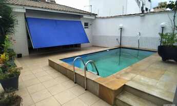 Imagem: Casa com piscina em Santos !