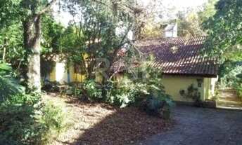 Imagem 2: Casa para Venda - 450m², 5 dormitórios, sendo 1 suites, Glória