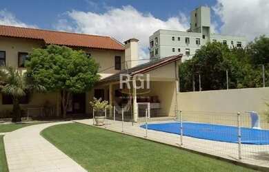 Imagem 2: Casa para Venda - 300m², 4 dormitórios, sendo 2 suites, 4 vagas - Medianeira