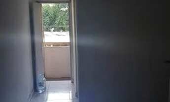 Imagem 2: Casa 2 cômodos grandes com varanda