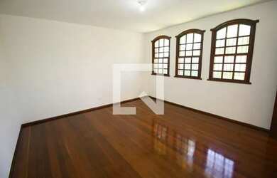 Imagem 2: Casa para Aluguel - São Luíz, 5 Quartos, 274 m2