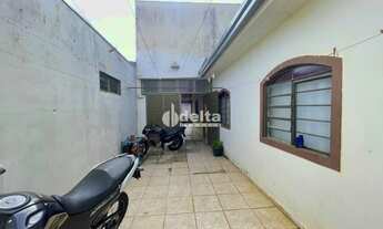 Imagem 2: Casa disponível para venda no bairro Nossa Senhora Aparecida em Uberlândia MG