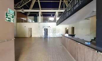 Imagem: Casa comercial de 450m² com salão para