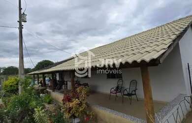 Imagem 7: Fazenda-João Pinheiro-MG-região Fruta Danta-60 hectares-beira de rio-Casa 04 Quartos-refor