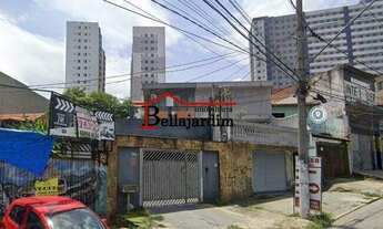 Imagem 3: Terreno localizado no Bairro Sacadura Cabral em Santo André, possui 680m² área total