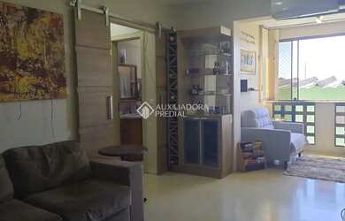 Imagem 3: Confortável e iluminado apartamento com 2 quartos e 1 vaga na melhor rua do Bairro Santo A