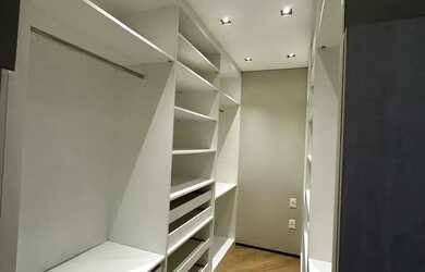 Imagem 5: Imóvel para aluguel e venda com 468 metros quadrados com 4 quartos