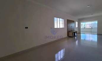 Imagem 2: Sobrado no bairro Jardim Malda, Ferraz de Vasconcelos/SP; 2 quartos; 3 vagas cobertas