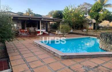 Imagem 5: Casa a venda, com 7 quartos sendo 3 suítes com 1.180,43m² no setor Jaó