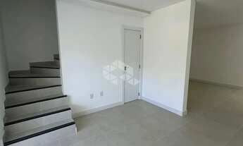 Imagem 3: Sobrado novo com 3 dormitórios sendo 1 suíte, com 2 vagas de garagem em Porto Belo