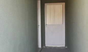 Imagem 3: Aluga-se uma casa com área de comércio no fundo. 3 quartos, sala, cozinha 4 banheiros