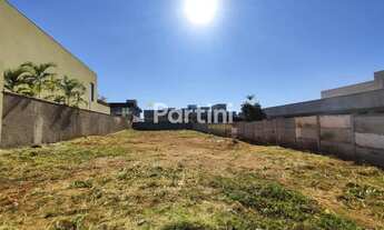 Imagem 4: Imóvel para venda possui 560 metros quadrados em Residencial Goiânia Golfe Clube - Goiânia