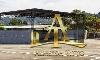 Imagem: Terreno com construção para locação