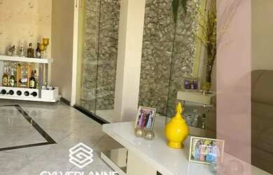 Imagem 6: Casa à venda em rua pública