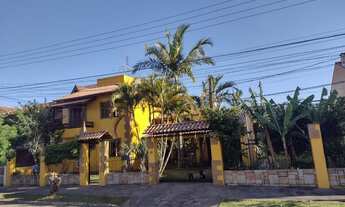 Imagem 1: Porto Alegre - Casa Padrão - Hípica