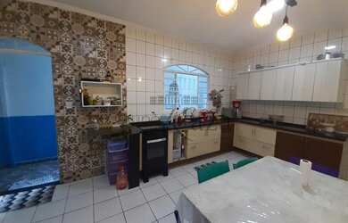 Imagem 5: Casa para venda com 250 metros quadrados com 5 quartos em Jardim Del Rey - São José dos Ca