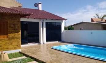 Imagem 4: Casa para venda possui 220 metros quadrados com 4 quartos em Quatro Lagos - Arroio do Sal