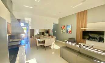 Imagem 2: Casa de alto padrão em bairro de moradores, próxima ao Mar!