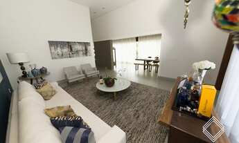 Imagem 3: Casa de condomínio para venda com 385 metros quadrados com 4 quartos