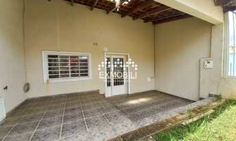 Imagem: Casa a venda com 3 quartos, lote vazado