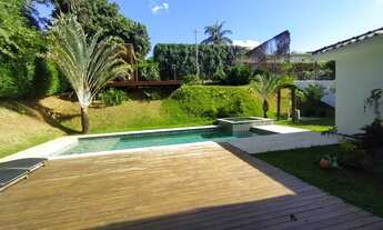 Imagem 7: Casa de condomínio para venda tem 365 metros quadrados com 4 quartos