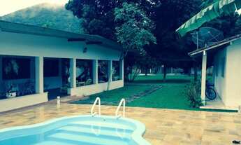 Imagem 3: Casa para aluguel e venda possui 200 metros quadrados com 3 quartos em Perequê-Mirim - Uba